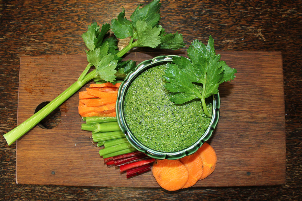 Chickweed, spinach, rocket and nasturtium leaves pesto &ndash; Hamlin Road Farm